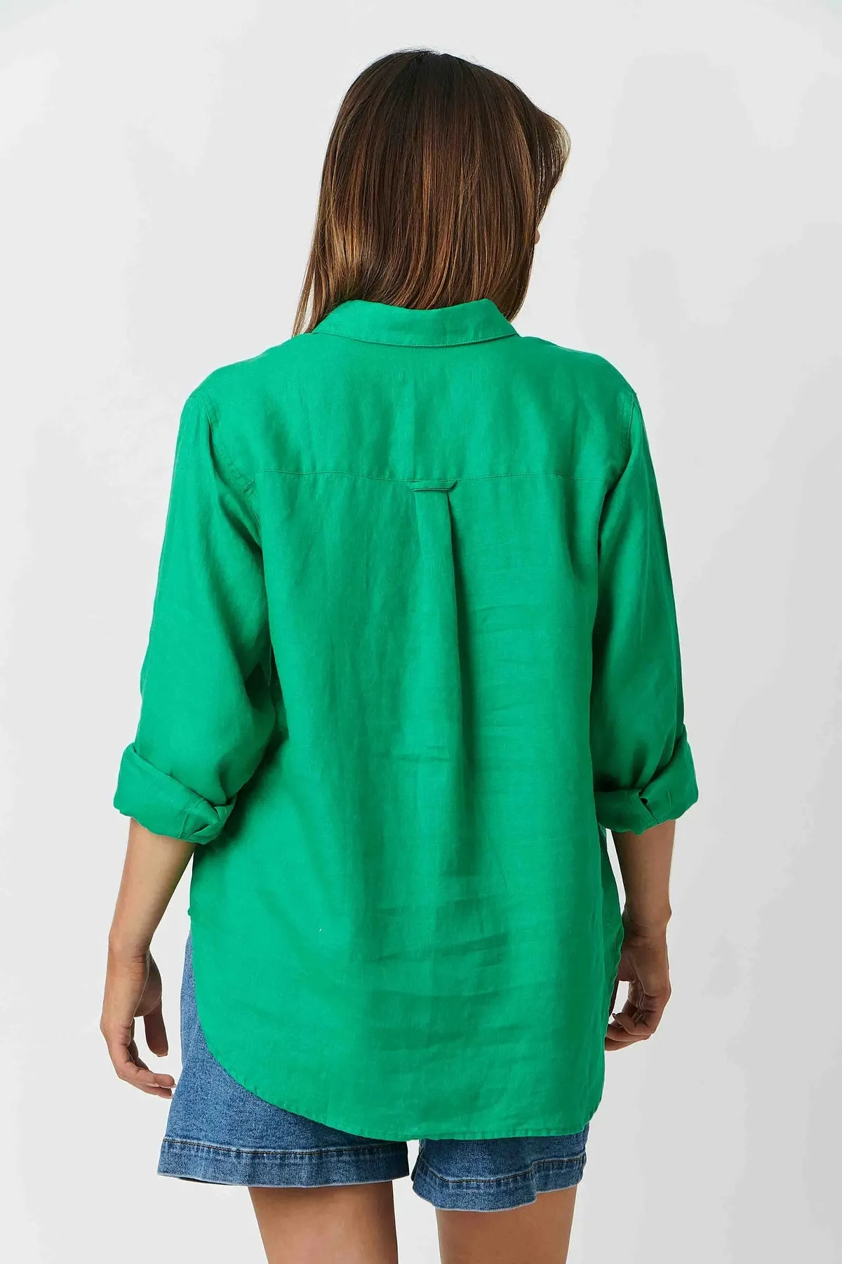 Linen Boyfriend Shirt in Palme